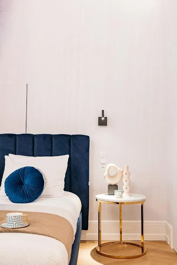 Dandelion Apartment - Loftaffair Krasków