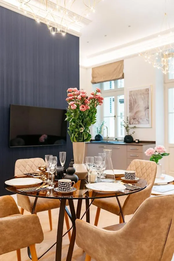 Dandelion Apartment - Loftaffair Krakow Poland